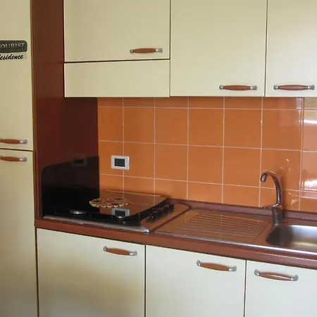 Marina Aparthotel 3*