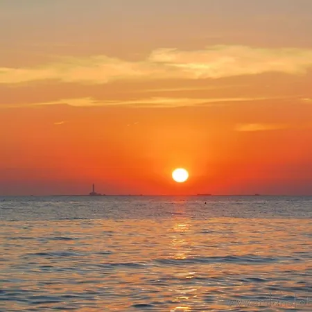 Marina Di Carlino Tourist Lejlighedshotel